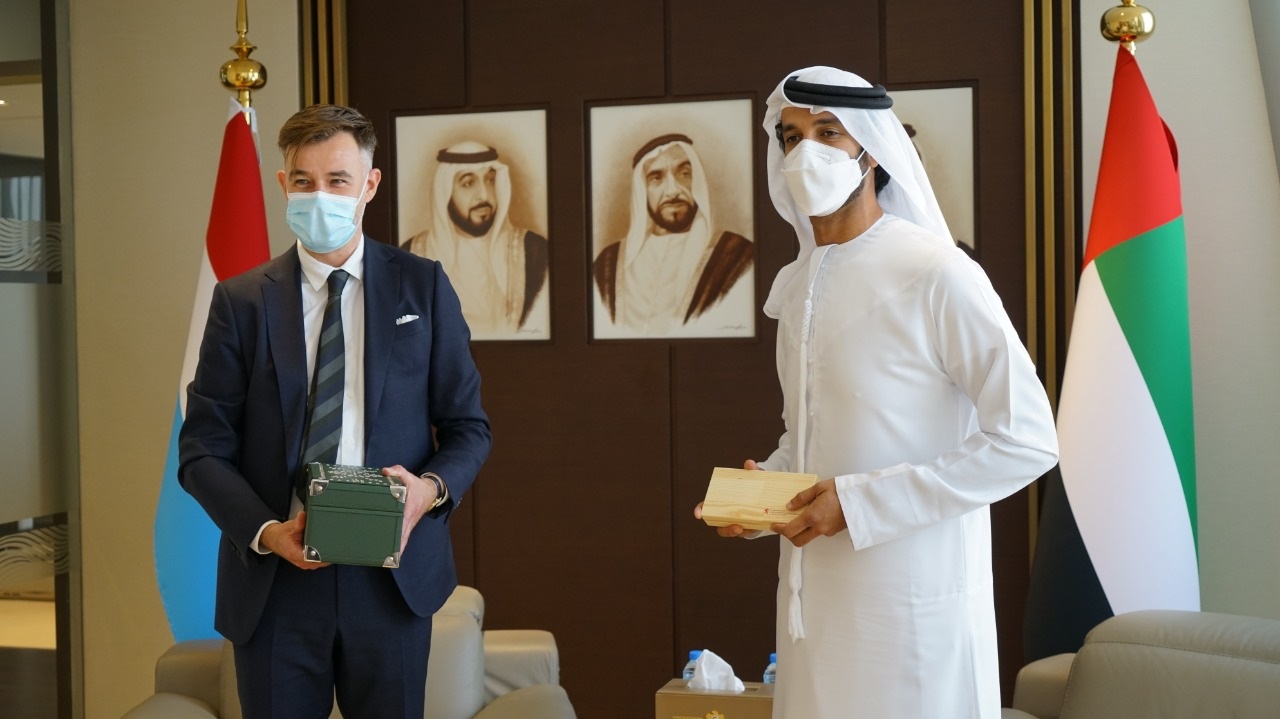 UAE and Luxembourg discuss means to promote economic ties